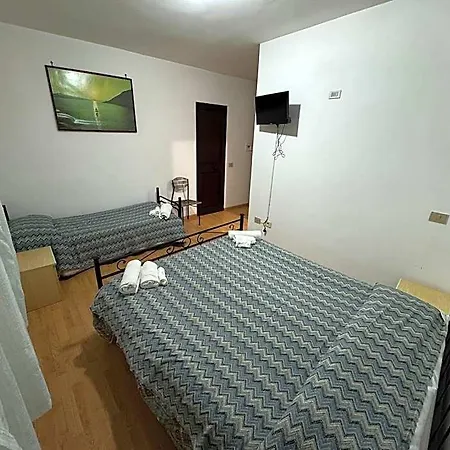 Szálloda Paradiso *